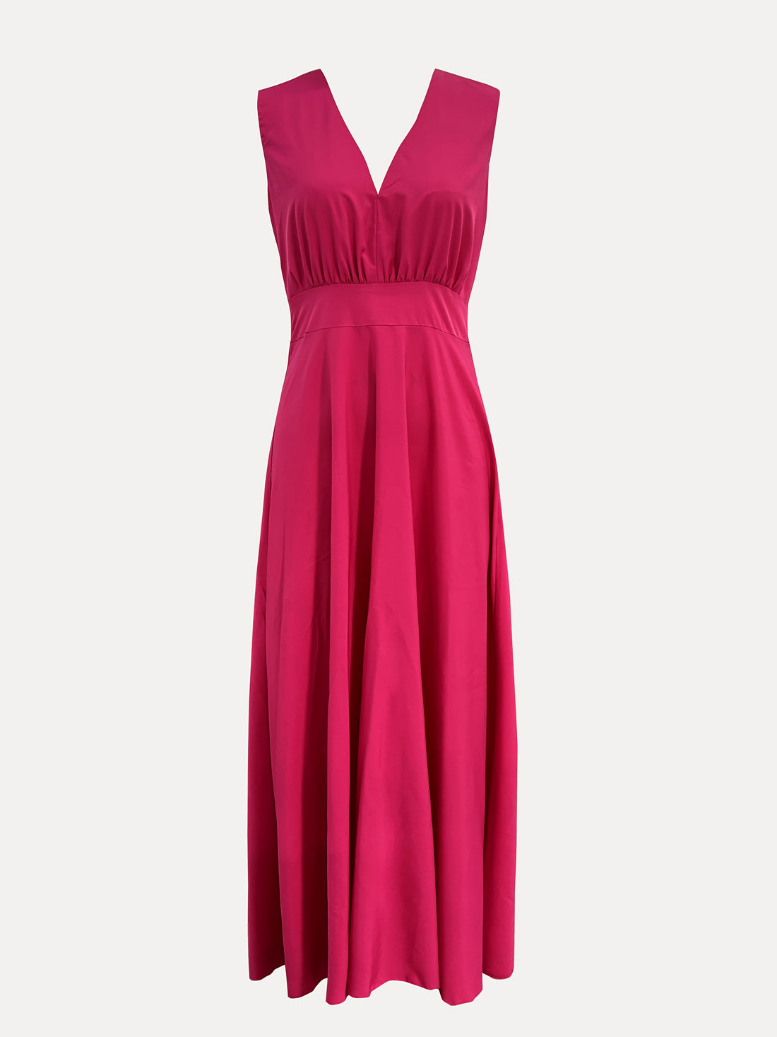 Sleeveless v-neck maxi dress with flattering waistband for women