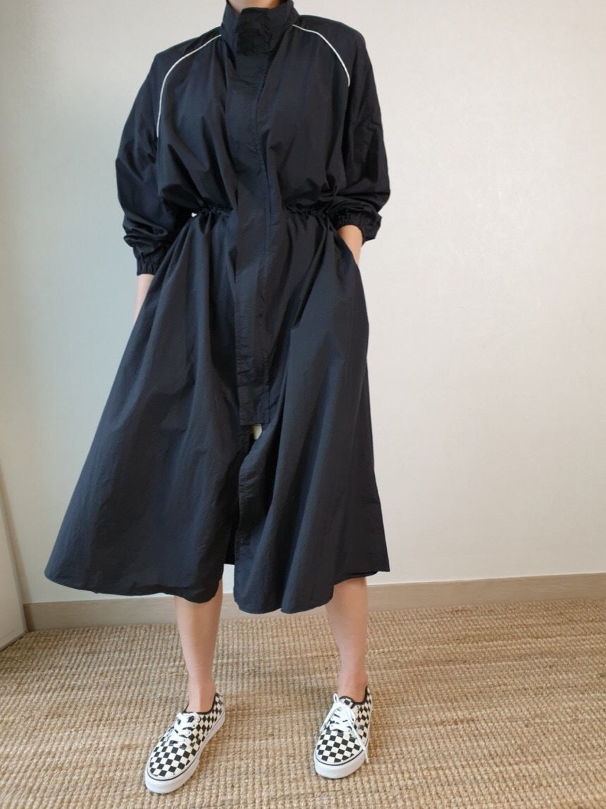 Women's oversize high collar warm long jacket for autumn and winter