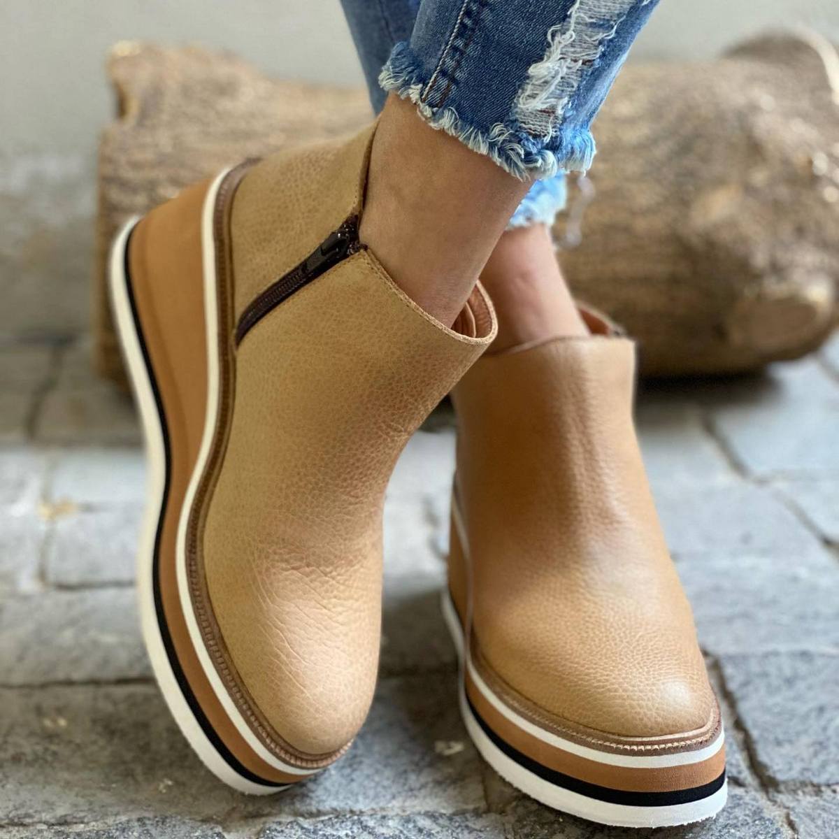Women's fashionable orthopedic ankle boots