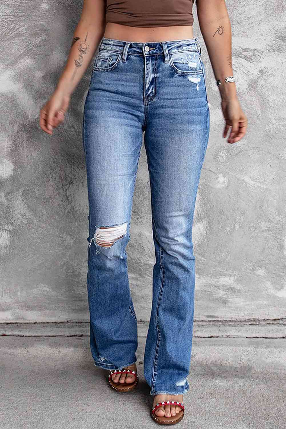 Kamaria -  distressed flared jeans with pockets