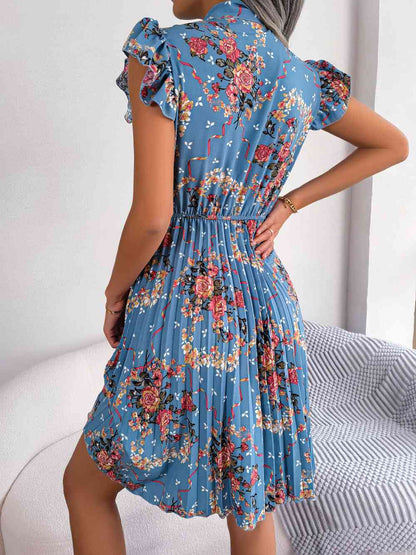 Women's Midi Dress - Fit-and-Flare - Tie Neck - Flutter Sleeve - Pleated Floral Print