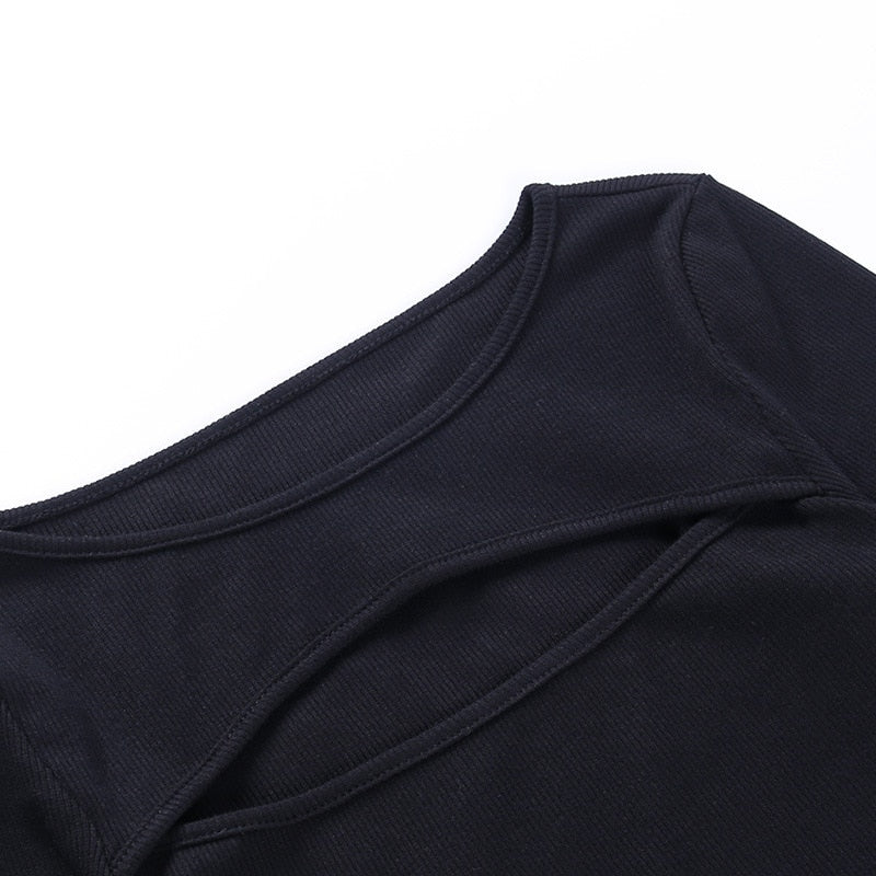 Tamara – Elegant long sleeve top for every occasion