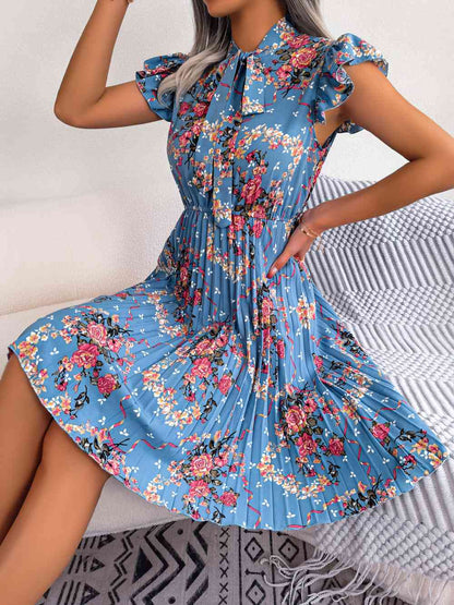 Women's Midi Dress - Fit-and-Flare - Tie Neck - Flutter Sleeve - Pleated Floral Print