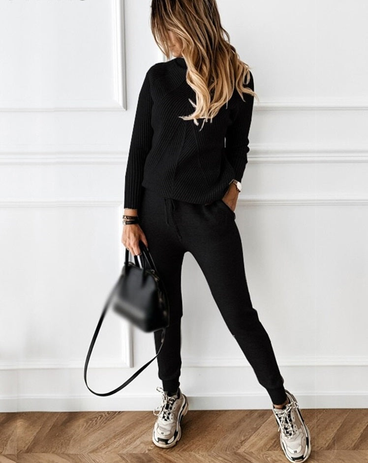 Two-Piece Ribbed Knit Relaxed Fit Jogging Suit Set 