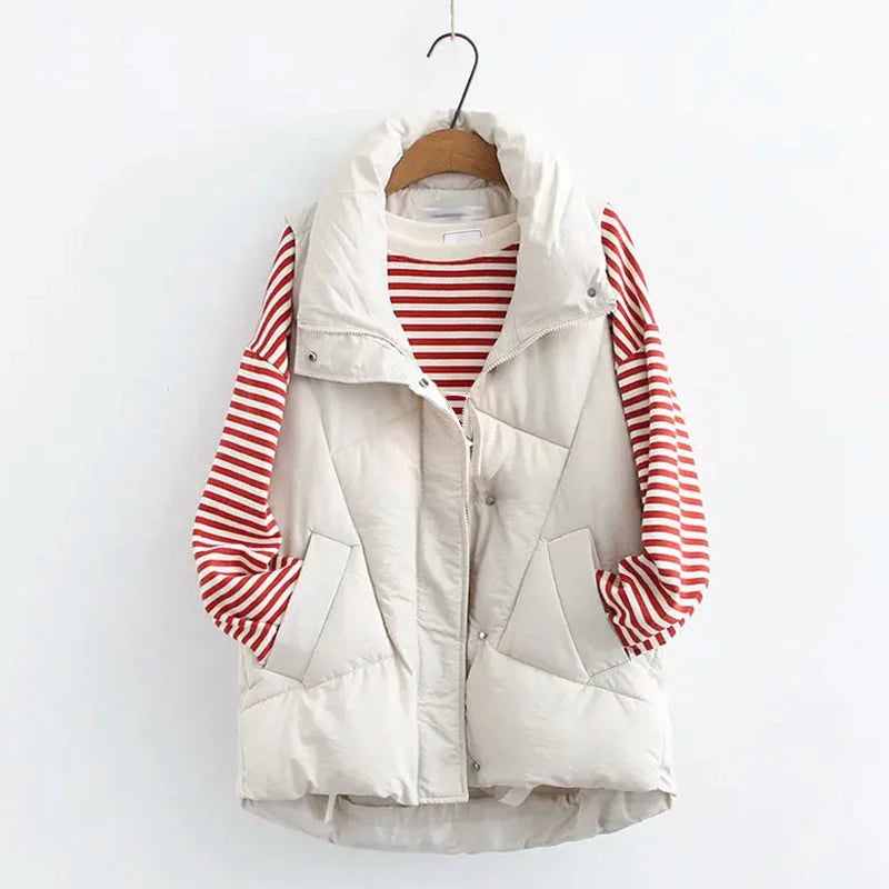 Padded puffer sleeveless jacket for women