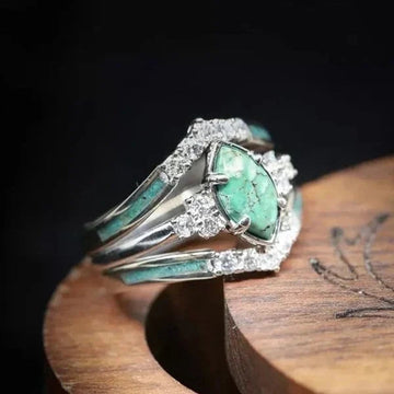 Natural turquoise diamond ring