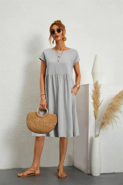 Women's Casual Dress - Knee Length - Relaxed Fit - Short Sleeve Lightweight Fabric