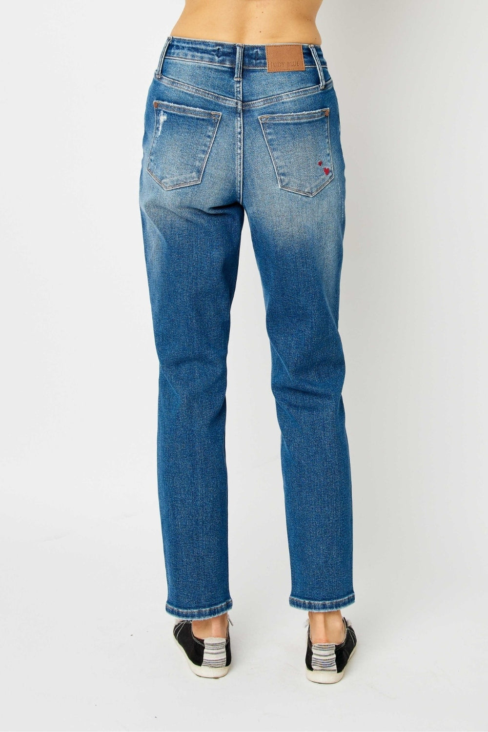 Taleisha - distressed boyfriend fit jeans