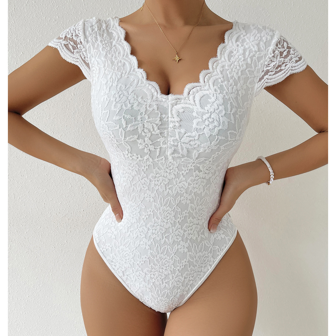 Dobie - lace bodysuit tops v neck