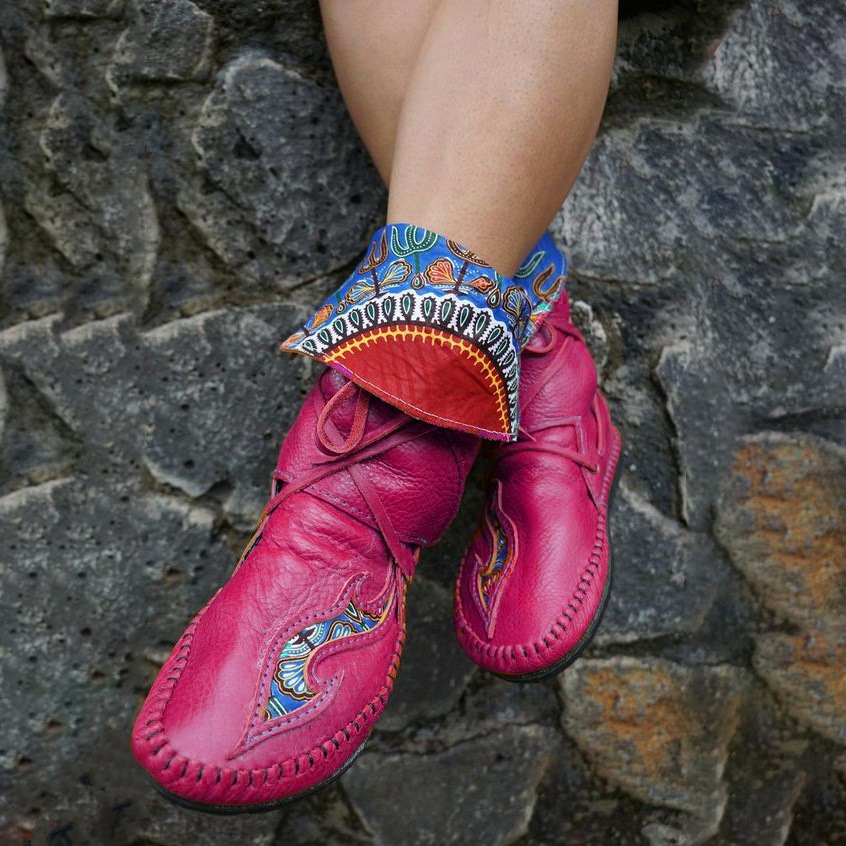 Women’s Mid-Calf Boots – Tumbled Leather – Moccasin Foot – Lace-Up – Fold-Over Cuff