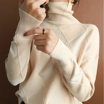 Women's trendy high diamond lattice textured solid color pullover