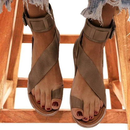 Women's Sandals - Leather Straps - Buckle Closure - Open Toe Comfortable Flat