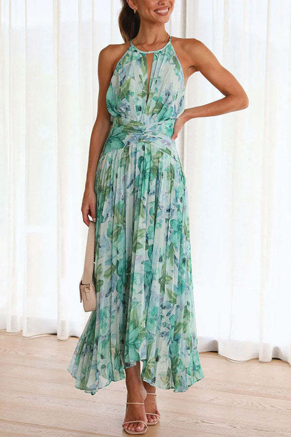 Fashion Dress with Floral Charm