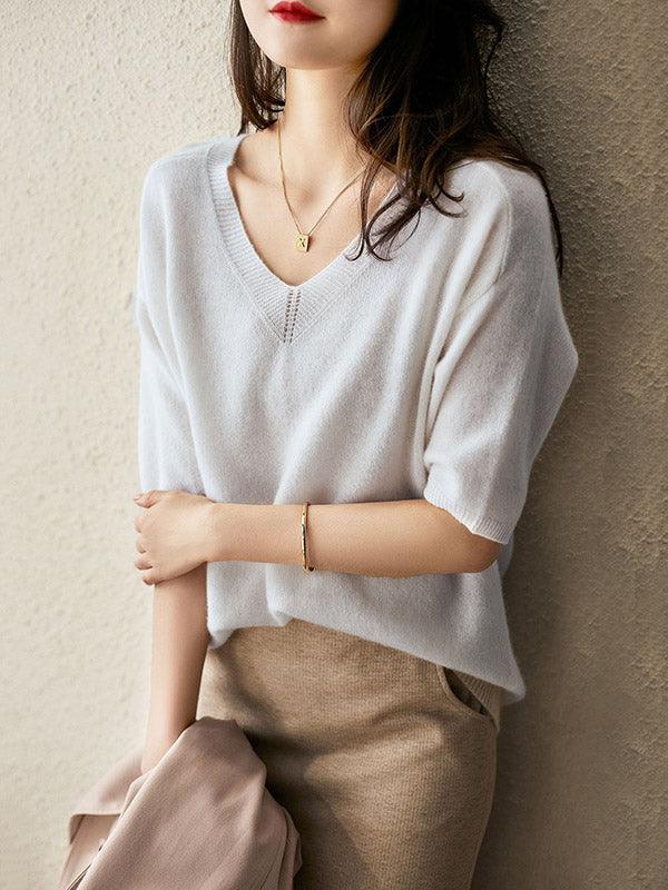 Women's v-neck five-point sleeves sweater