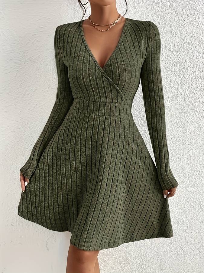 Chic ribbed midi dress for women