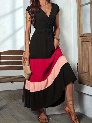 Elegant sleeveless maxi dress with pleated design for women