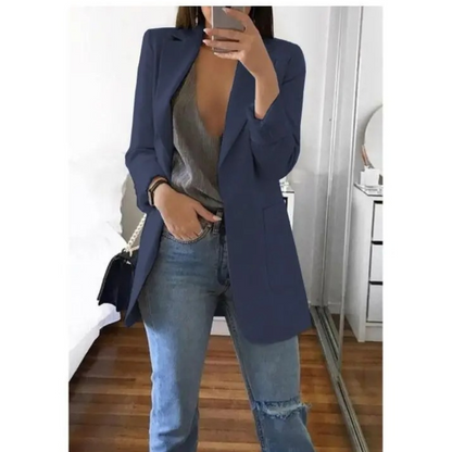 Women's notched blazer with lapel and pockets