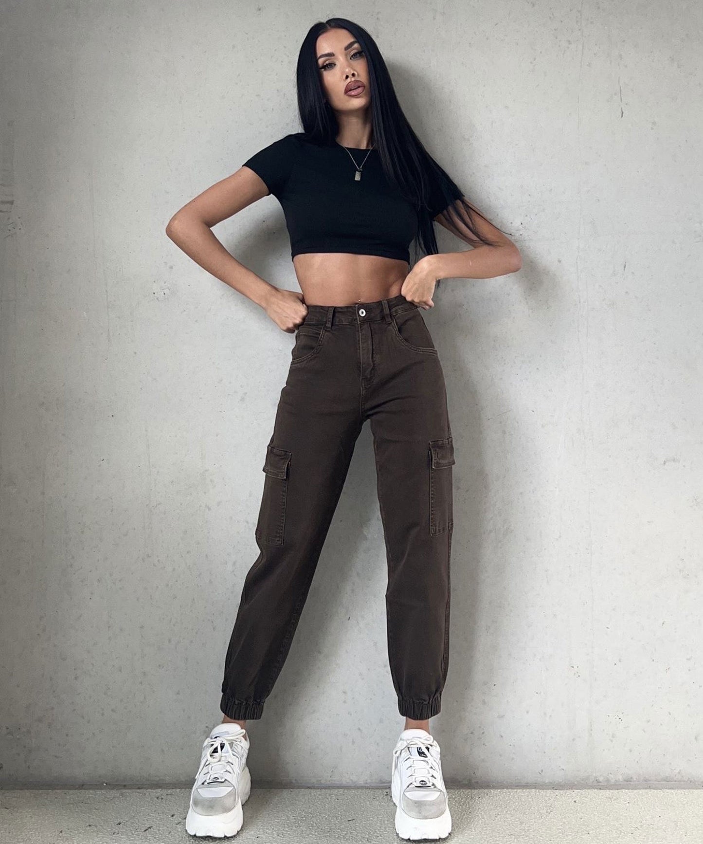 Women's high waist jogger pants with side pockets