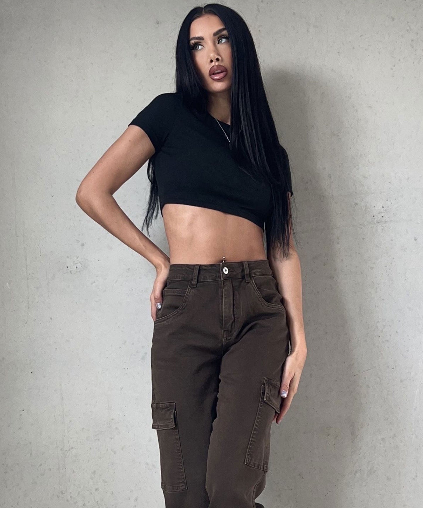 Women's high waist jogger pants with side pockets