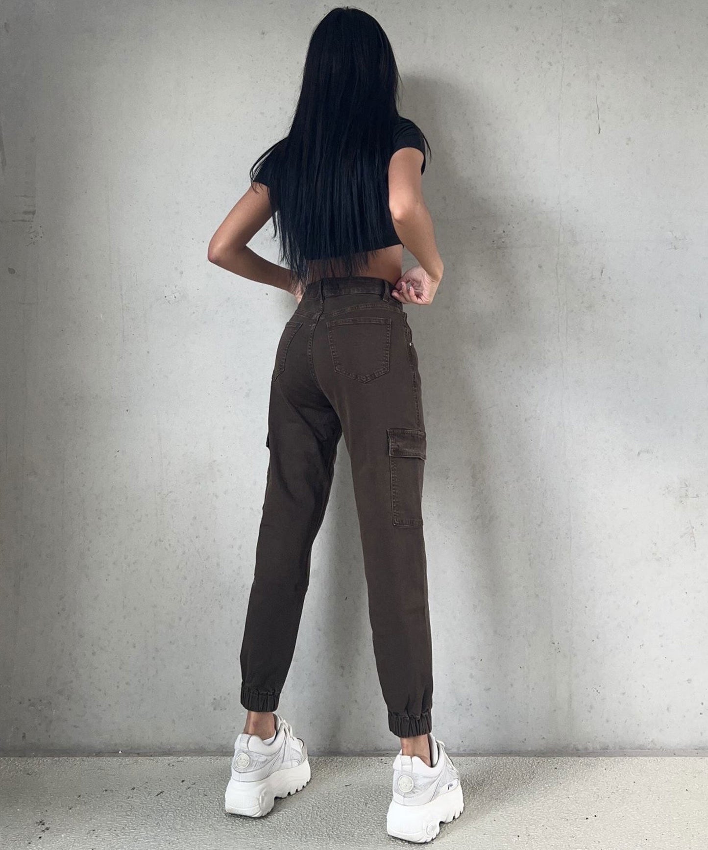 Women's high waist jogger pants with side pockets