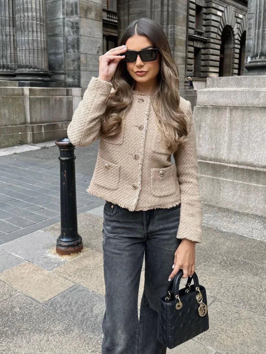 Women's short single-breasted jacket with metal buttons
