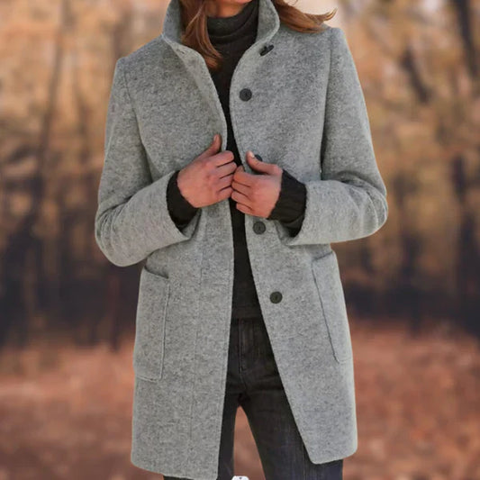 High collar women's coat with buttons