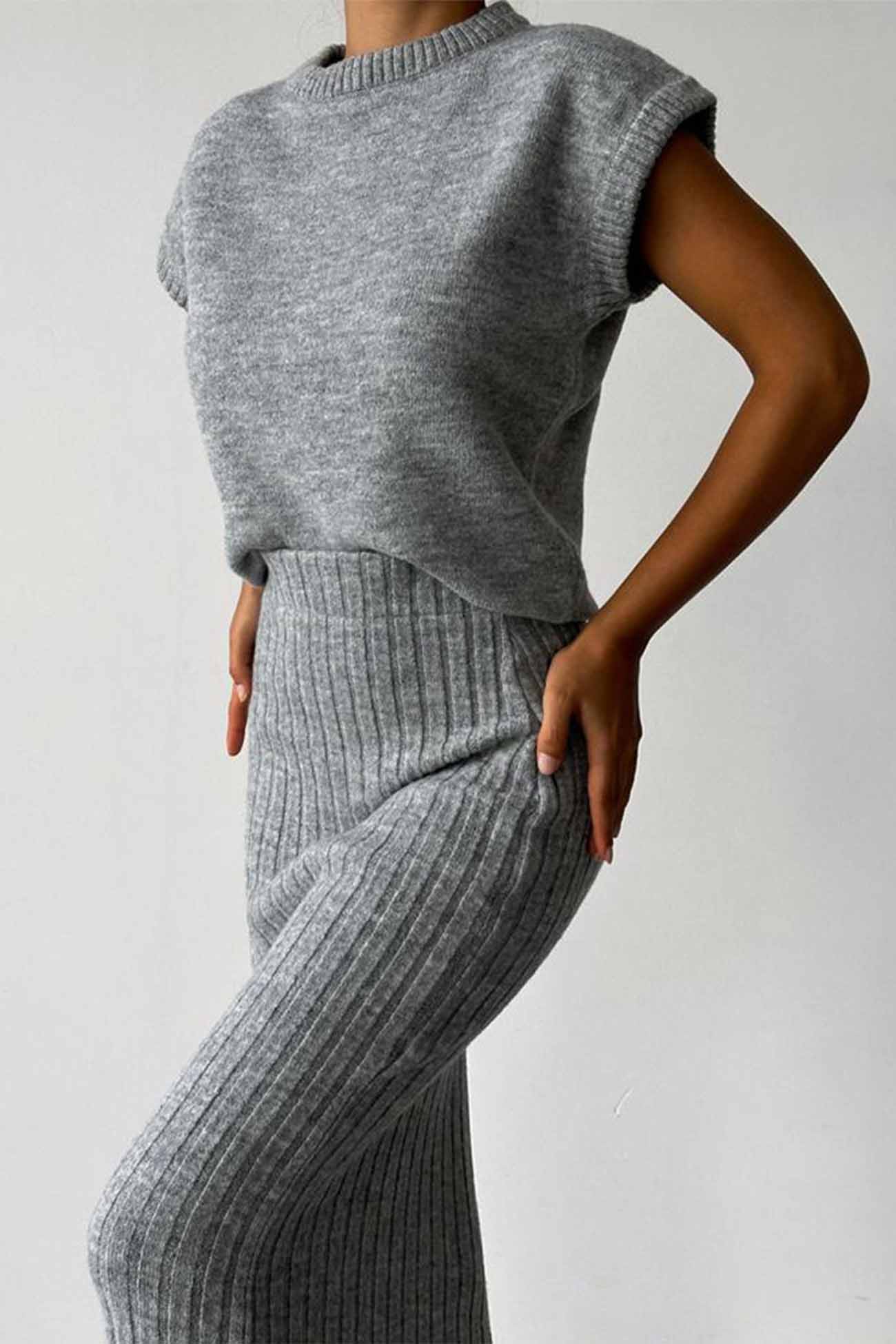 Gochee - mock neck sleeveless knitted two-piece dress set