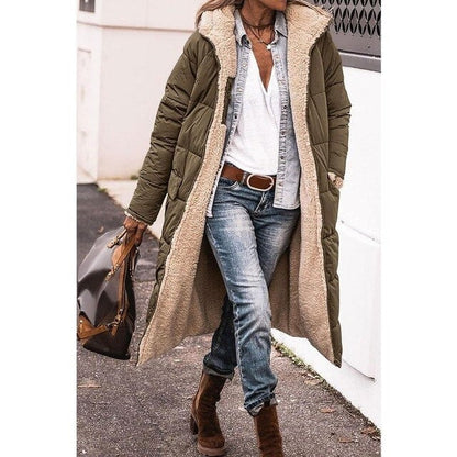 Women's long, comfortable coat