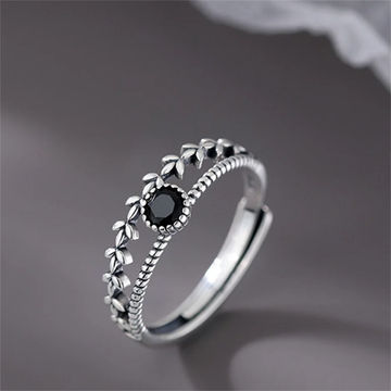 Elegant onyx leaf sterling ring