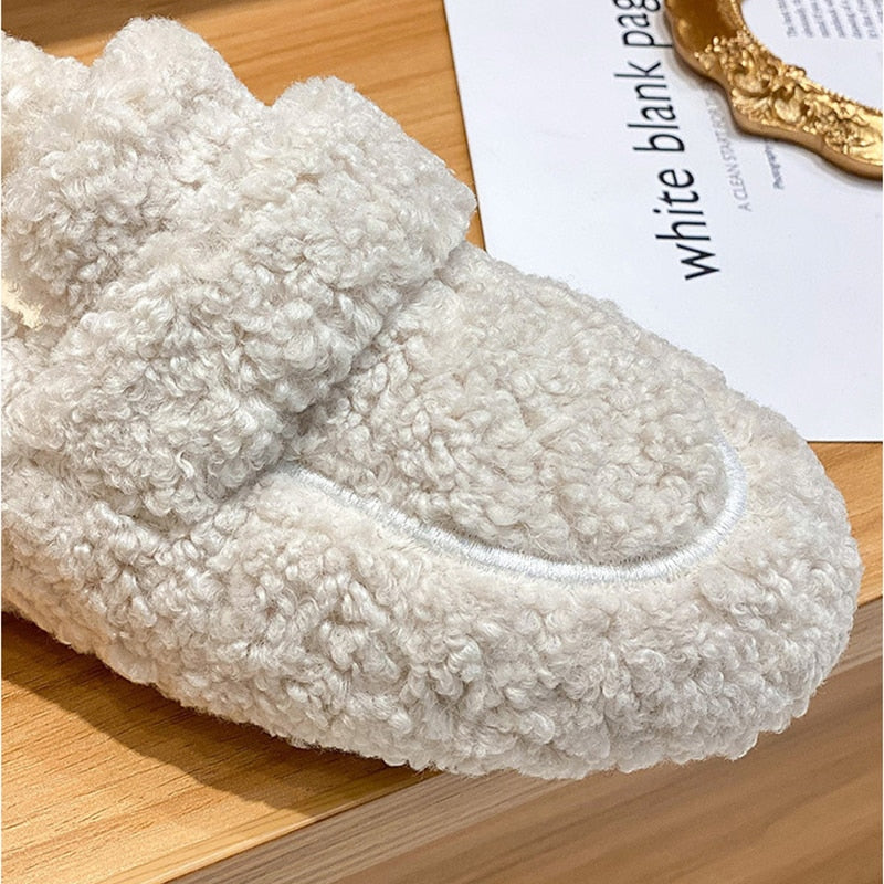 Warm slip-on loafers with platform for women
