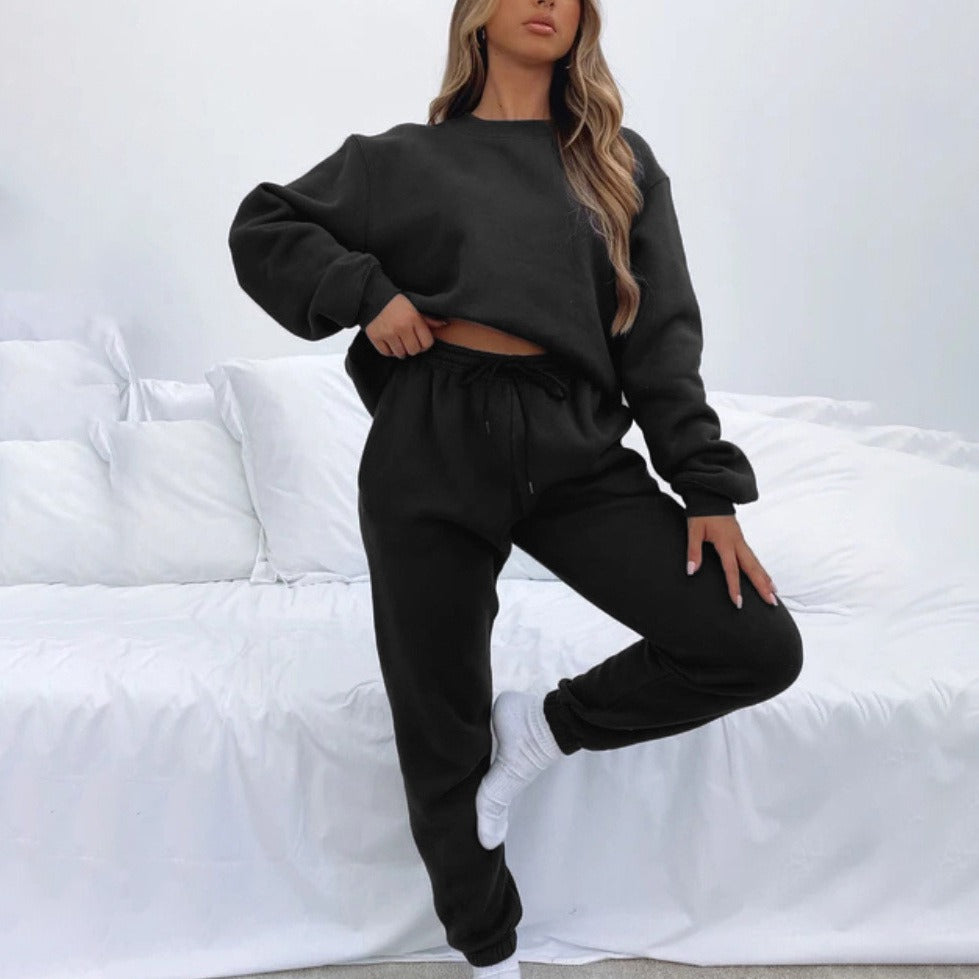 Two-Piece Relaxed Fit Loungewear Set With Drawstring Pants 
