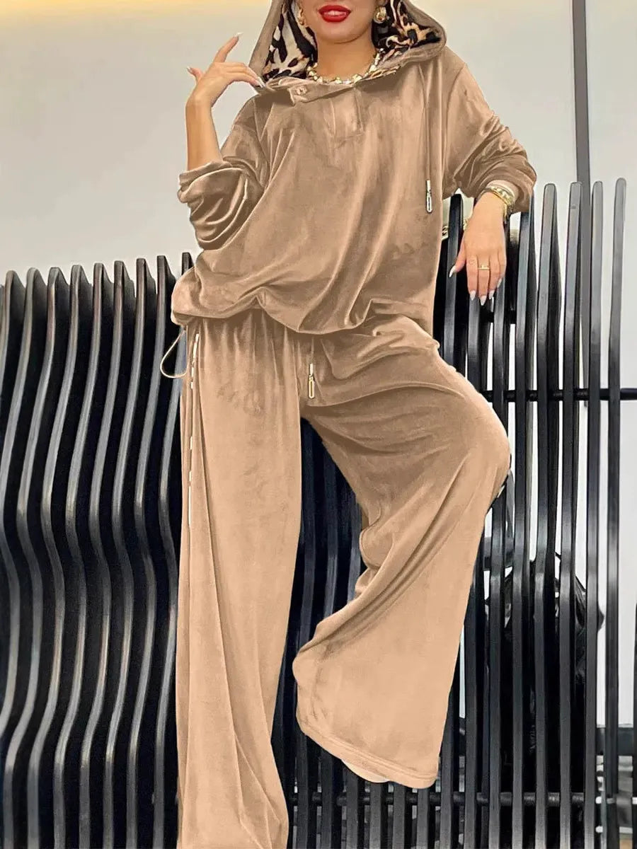 Women’s Two-Piece Loungewear Set – Oversized Hoodie with Drawstring – Wide Leg Pants – Plush Feel
