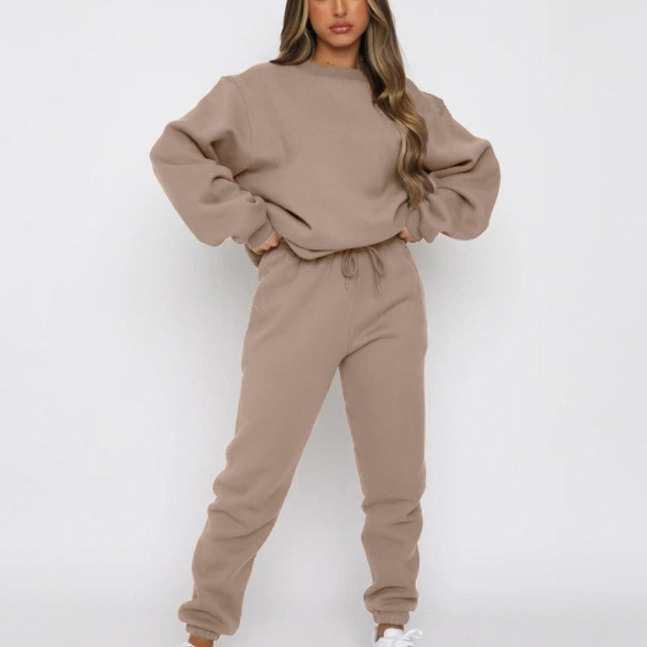 Two-Piece Relaxed Fit Loungewear Set With Drawstring Pants 