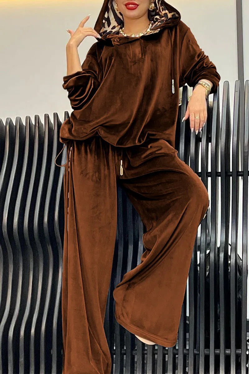 Women’s Two-Piece Loungewear Set – Oversized Hoodie with Drawstring – Wide Leg Pants – Plush Feel