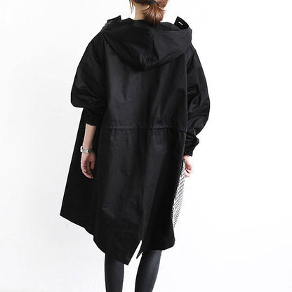 Women's elegant and water-repellent trench coat