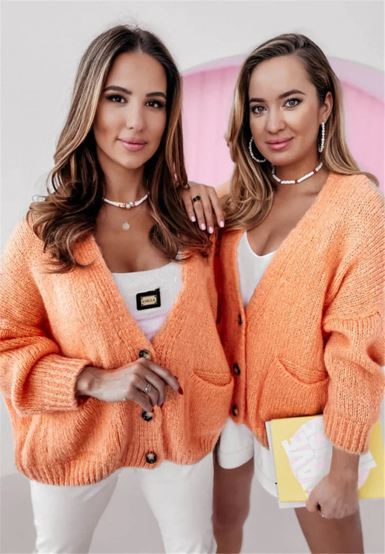 Women’s Cardigan – Oversized Fit – Knitted Texture – V-Neck – Button Front – Pocketed
