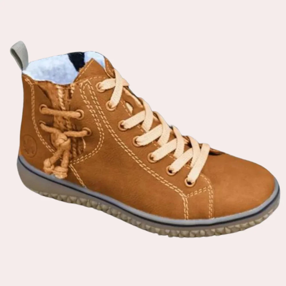 Women’s Ankle Boots – Smooth Leather – Lace-Up – Sleek Fit – Treaded Sole