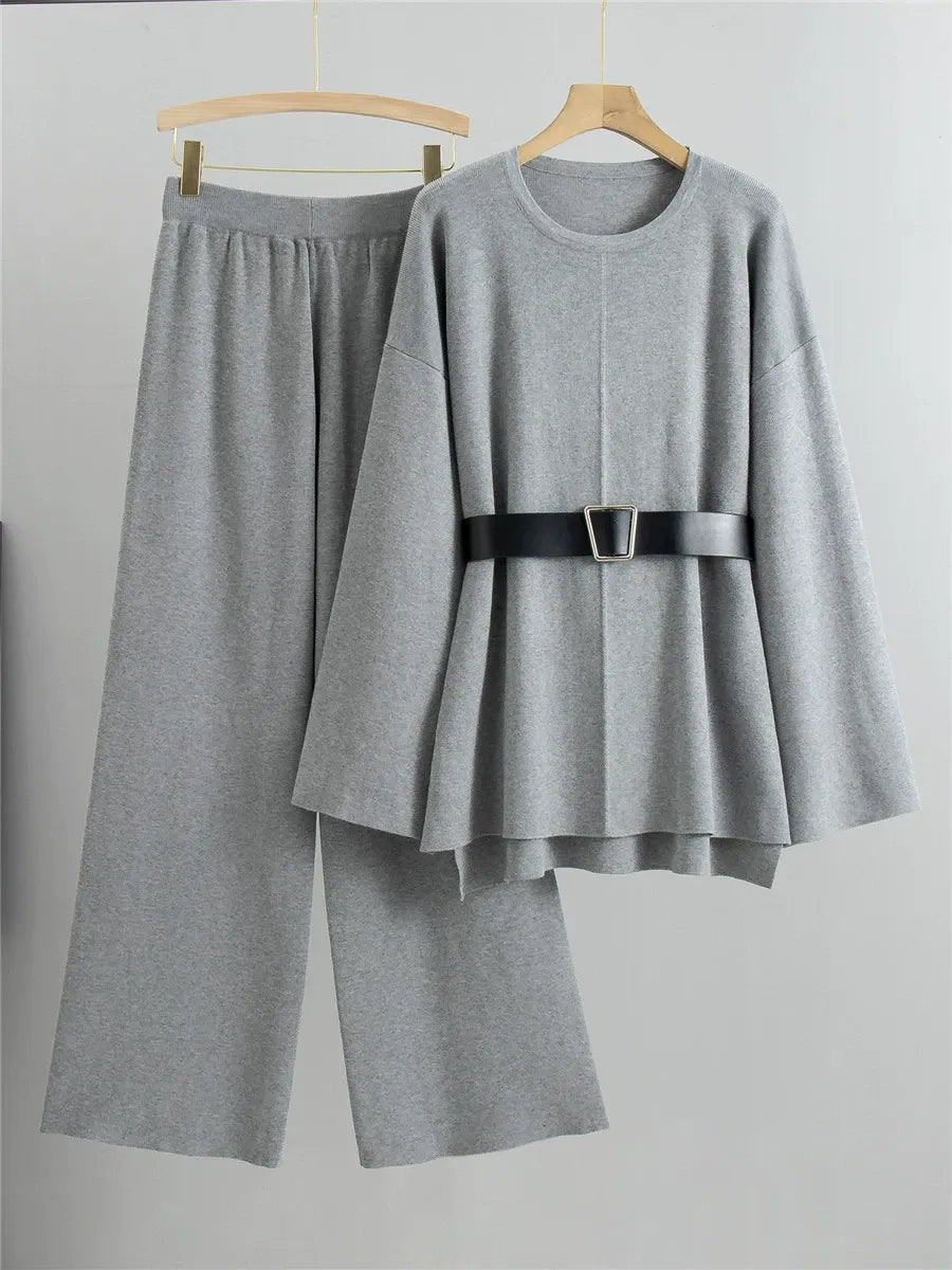 Relaxed Fit Knit Two-Piece Suit with Belt 