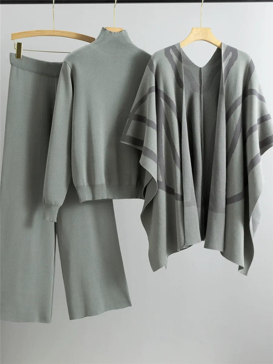 Women’s Three-Piece Shawl Cape – Knitted Fabric – Geometric Pattern – Relaxed Open Front Fit