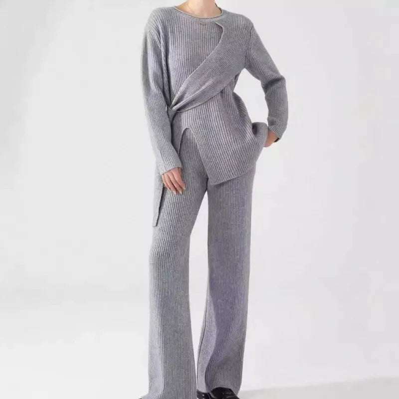 Women’s Knit Two-Piece Set – Relaxed Fit Sweater – Ribbed Wide-Leg Pants – Asymmetrical Design