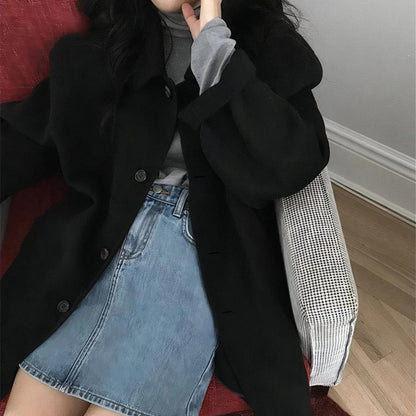 Women’s Coat - Wool - Relaxed Oversized Fit - Notched Lapel - Mid-Thigh Length