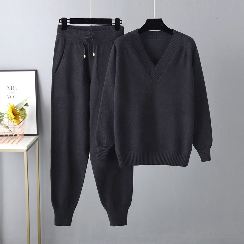 Women’s Two-Piece Knit Lounge Set – V-Neck Sweater – Relaxed Fit Joggers – Ribbed Trim