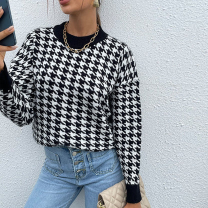 Women’s Pullover Sweater – Relaxed Fit – Houndstooth Knit – Ribbed Trim – Casual Style
