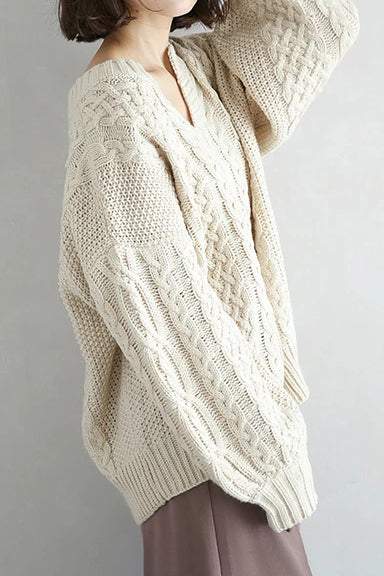 Women’s knitted twist lantern sweater for casual wear