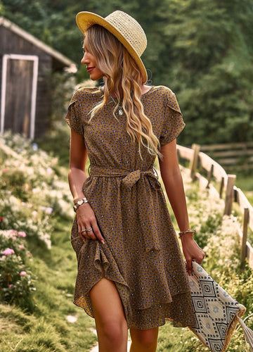 Women's Midi Dress - Cinched Waist - Short Sleeve - Ruffled Hem - Floral Print