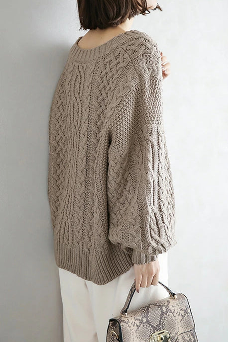 Women’s knitted twist lantern sweater for casual wear
