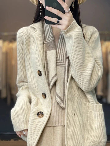 Women's comfortable knitted cardigan