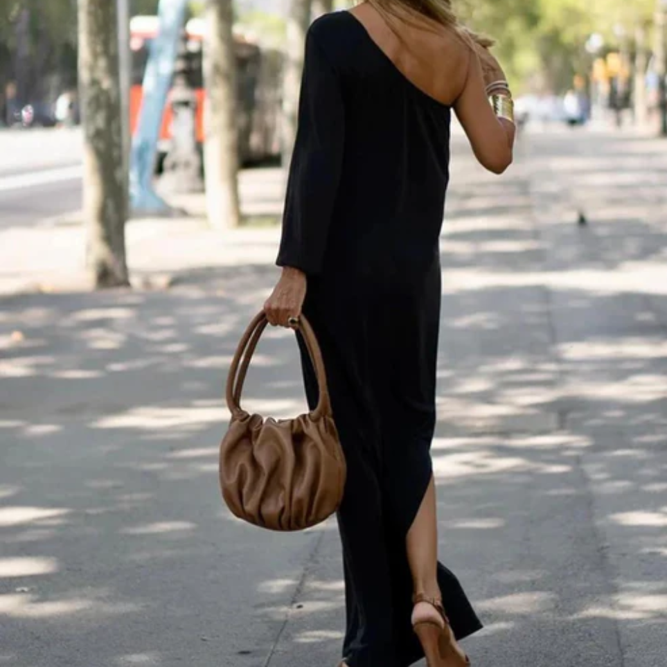 Chic One-Shoulder Dress with Flowing Lines and Asymmetrical Design