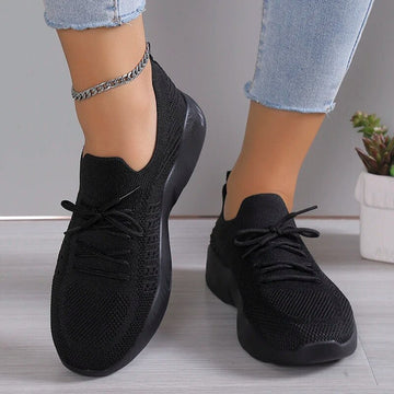 Women's breathable mesh front lace-up sneakers