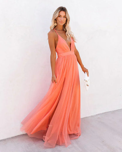 Women’s Long Dress – Chiffon Feel – V-Neck – Spaghetti Straps – Flowing Fit